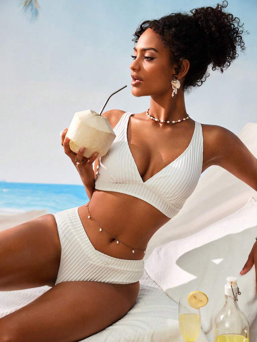 Alena | Bikini Küstenvielfalt