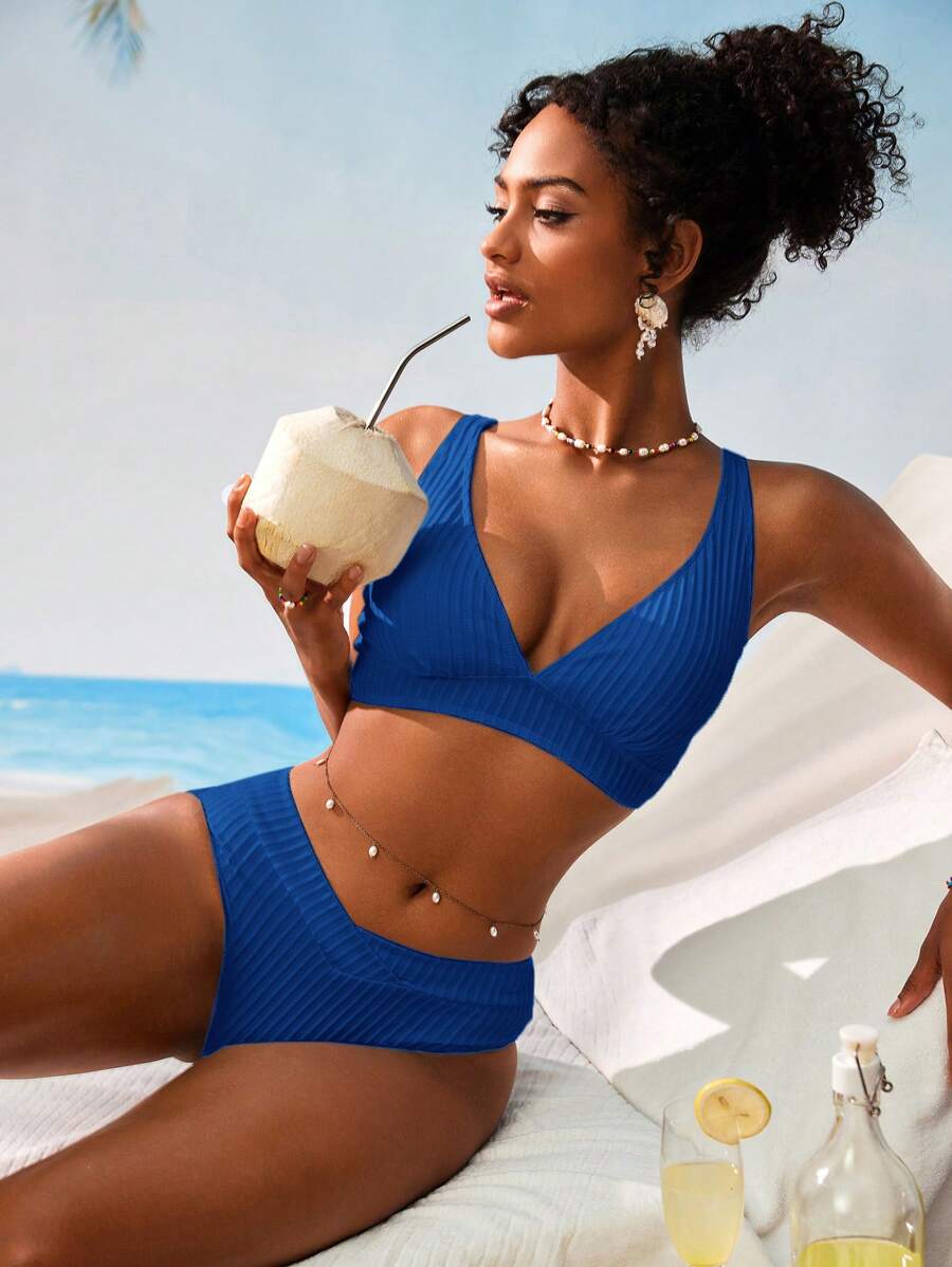 Alena | Bikini Küstenvielfalt