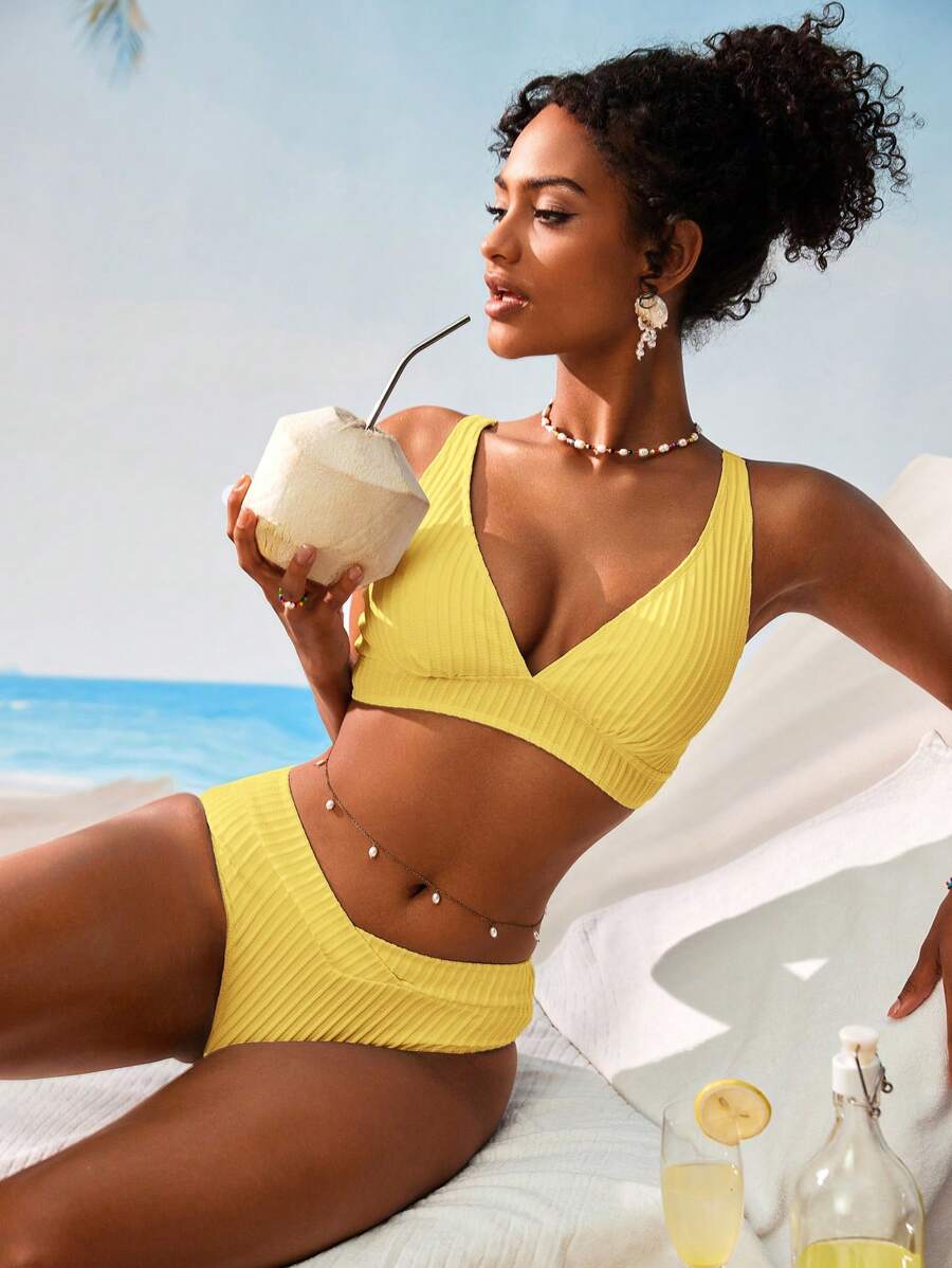 Alena | Bikini Küstenvielfalt