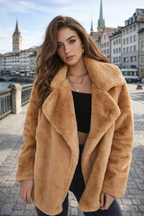 Seraphina | Slim Manteau z fałszywego futra