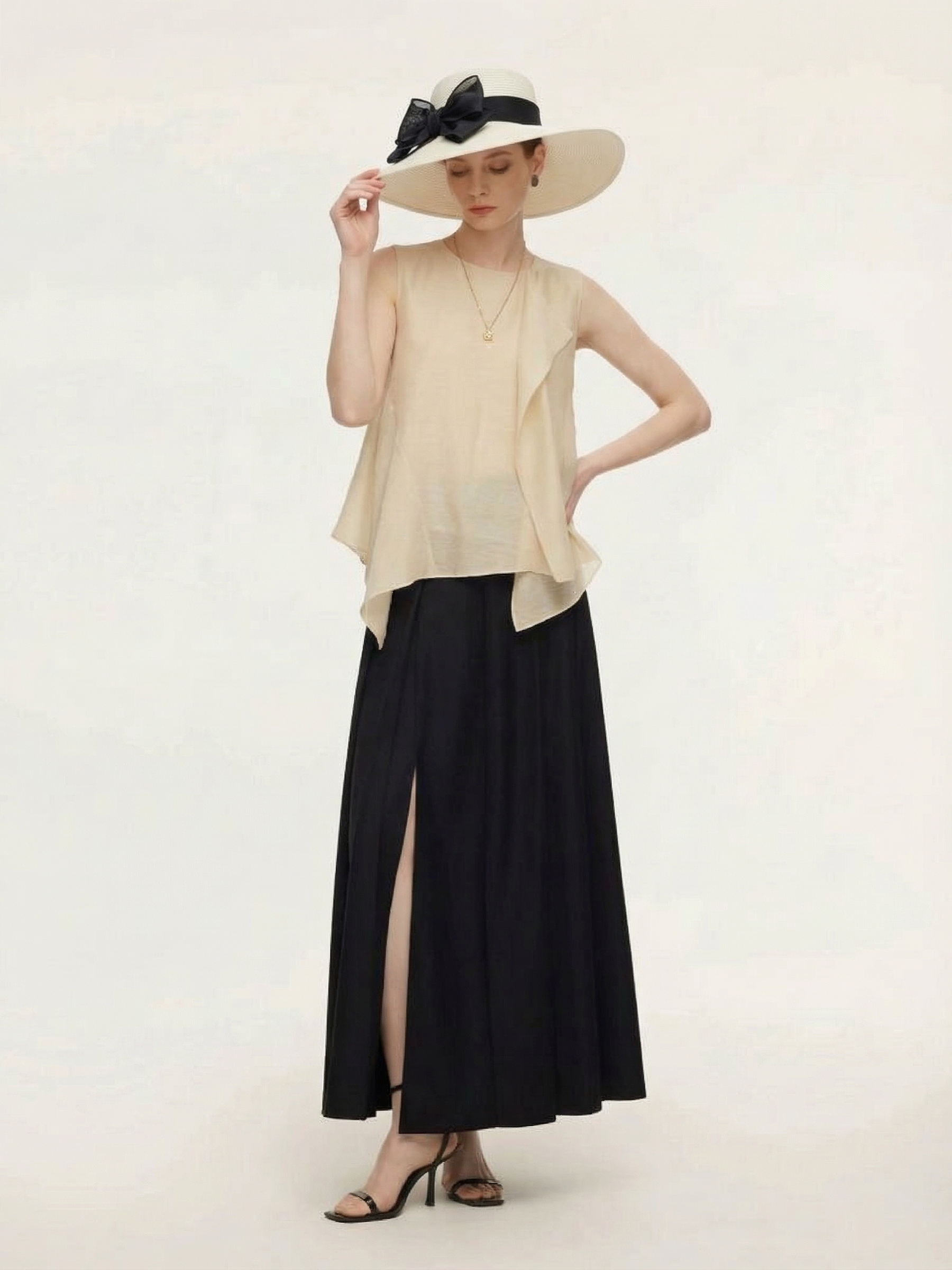 Top damski z falbanami z mieszanki lyocellu