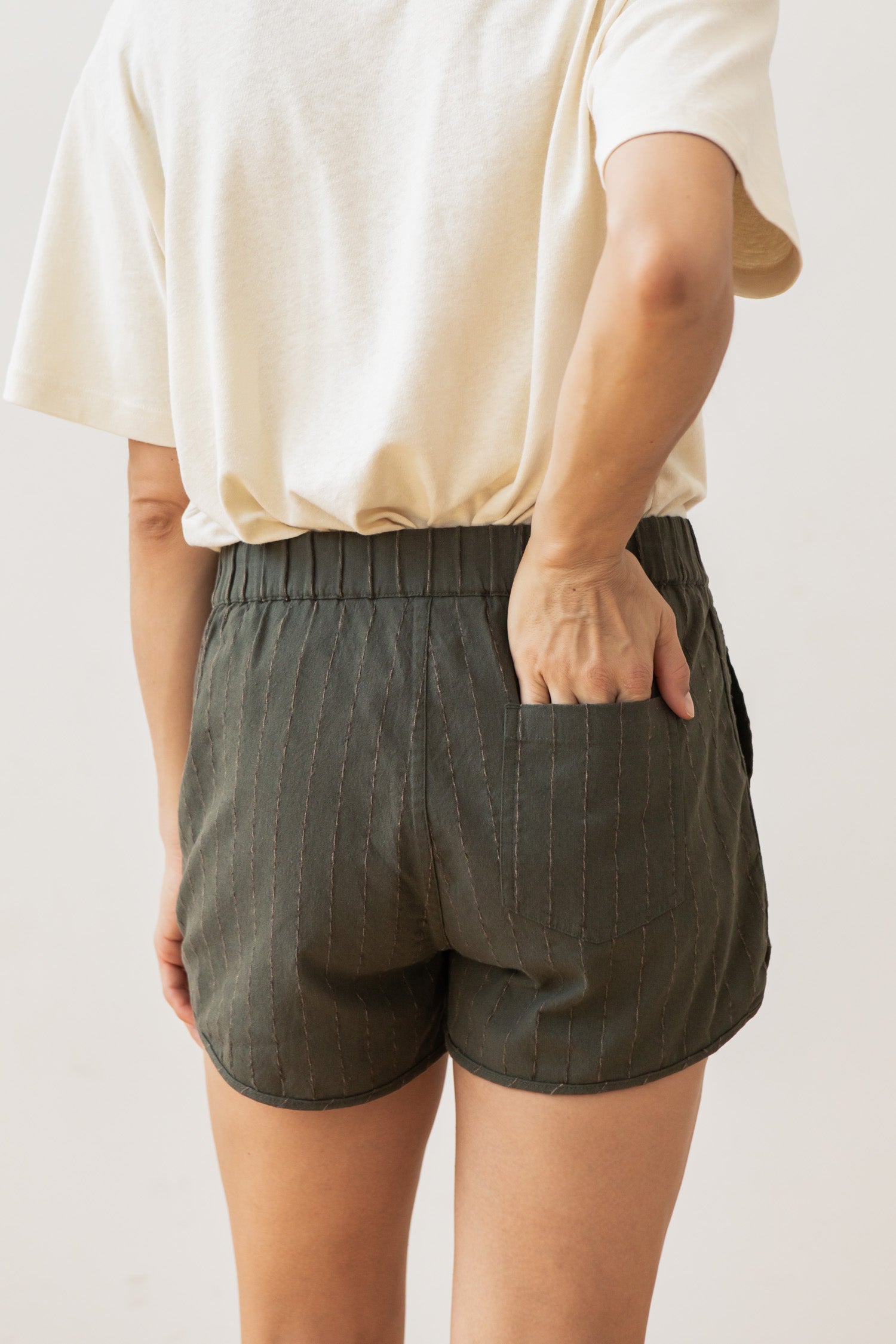 Luca Track Short / Oliwkowy Pasek